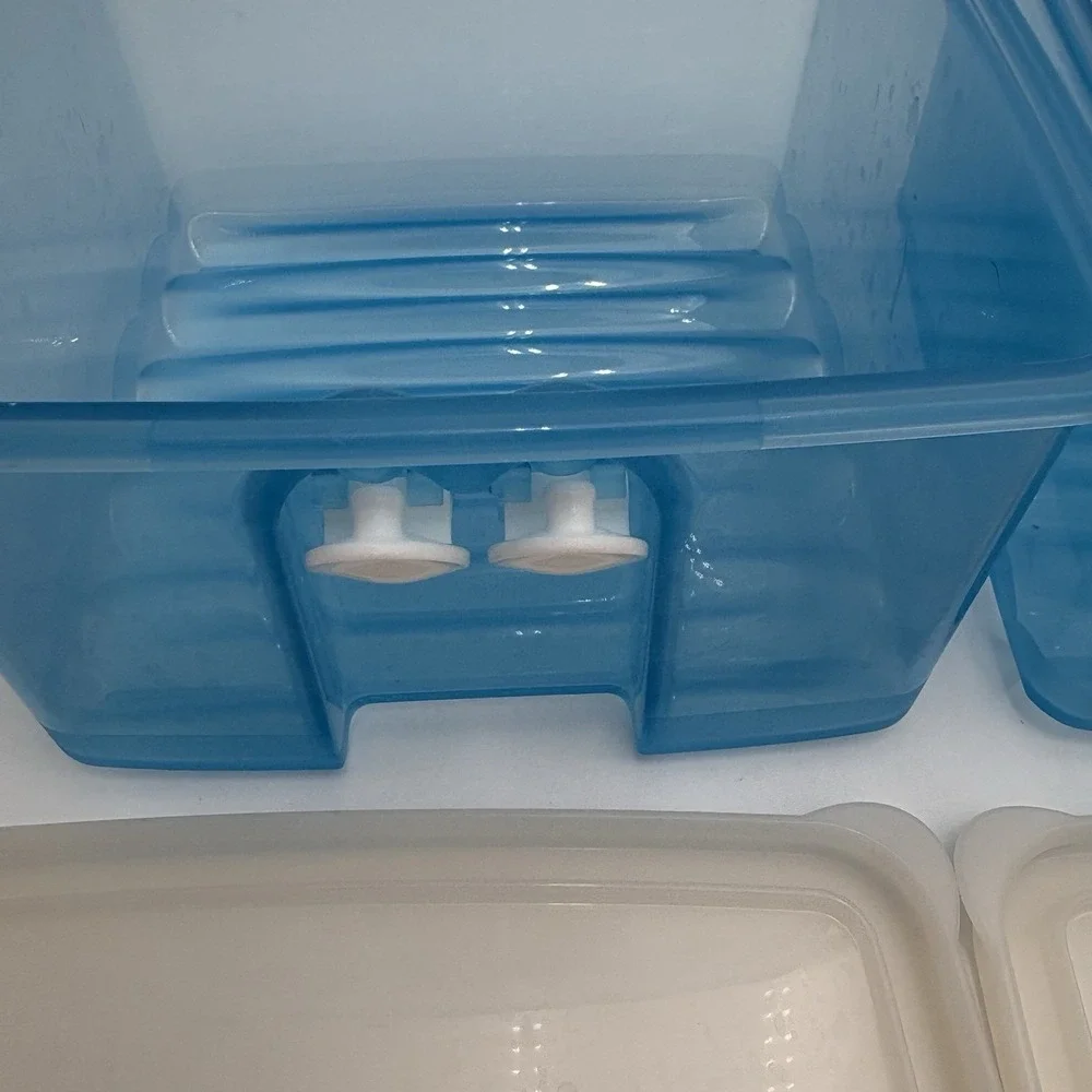 Set Of 2 Tupperware Fridge‎ Smart Vented Produce Storage Container Blue 4.5 Cup